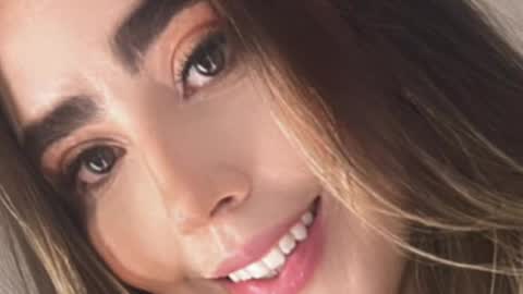 emi_royse online show from 04/17/26, 07:28