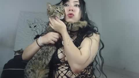 Antonella  online show from 10/31/25, 10:22