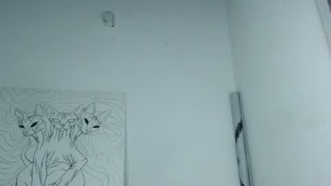 Snapshot of emiantonella_ chatting on 04/28/26, 01:26 Antonella online show from 04/28/26, 01:26