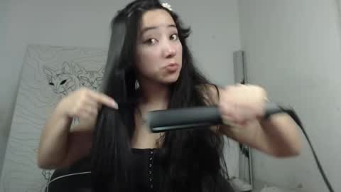 Snapshot of emiantonella_ chatting on 05/09/26, 10:59 Antonella online show from 05/09/26, 10:59