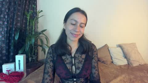 Emilia Gomez online show from 02/05/25, 08:04