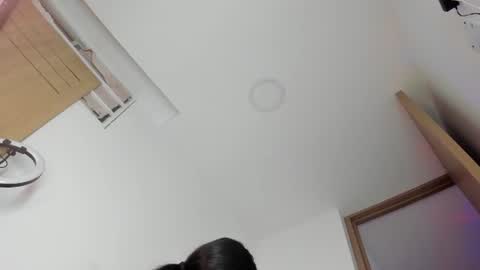 Snapshot of emiily15_ chatting on 06/22/26, 10:18 Emi online show from 06/22/26, 10:18