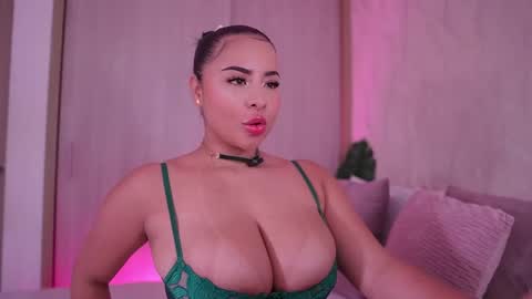    online show from 10/30/25, 01:45