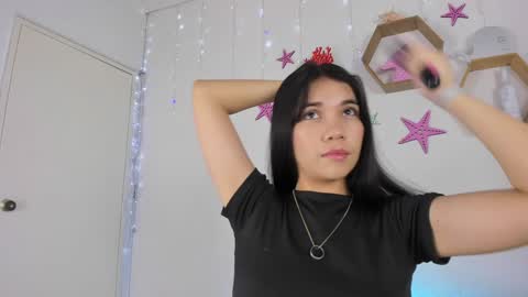 Snapshot of emiily_parkerr chatting on 01/09/25, 03:04 Emily online show from 01/09/25, 03:04