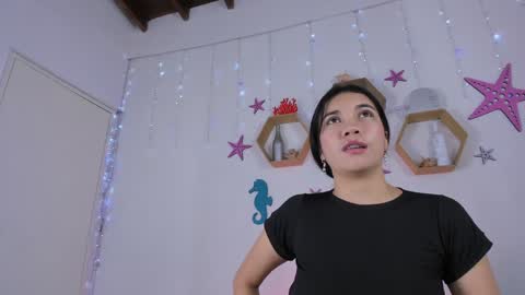 Snapshot of emiily_parkerr chatting on 01/10/25, 03:07 Emily online show from 01/10/25, 03:07