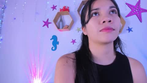 Snapshot of emiily_parkerr chatting on 10/02/25, 03:02 Emily online show from 10/02/25, 03:02