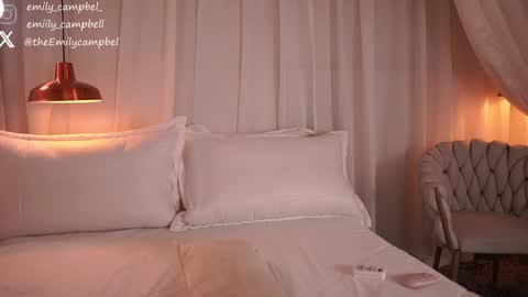 Emily Campbell online show from 10/07/25, 02:31