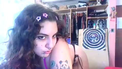 Emila online show from 06/25/26, 04:11