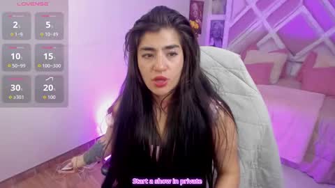 Snapshot of emilayton_ chatting on 09/23/25, 07:50 emilayton_ online show from 09/23/25, 07:50