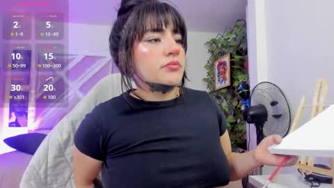 Snapshot of emilayton_ chatting on 10/11/25, 08:29 emilayton_ online show from 10/11/25, 08:29