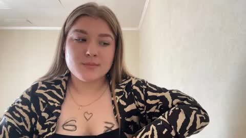 Milena online show from 07/28/26, 12:48