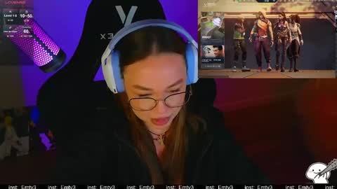 Emili online show from 04/25/26, 01:41