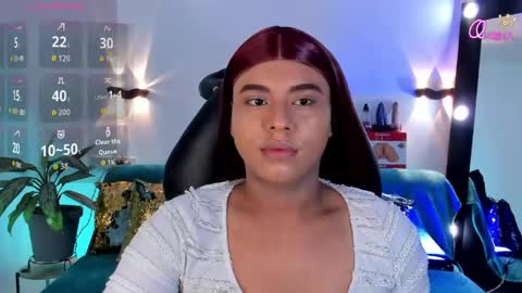 Snapshot of emili_roux chatting on 05/15/26, 10:33 Emili roux online show from 05/15/26, 10:33
