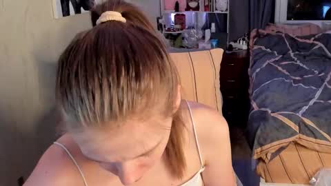 Snapshot of emili_sweet__ chatting on 02/17/26, 04:24 emili_sweet__ online show from 02/17/26, 04:24