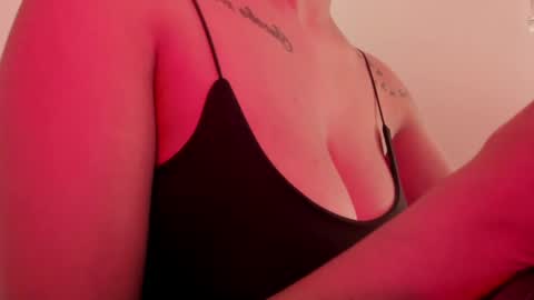 Snapshot of emilia_ghendle chatting on 12/06/24, 12:49 Emilia Big Boobs online show from 12/06/24, 12:49