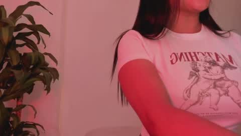 Snapshot of emilia_ghendle chatting on 02/27/25, 08:31 Emilia Big Boobs online show from 02/27/25, 08:31