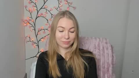 Emilia online show from 01/10/26, 06:48