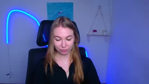 Emilia online show from 02/05/26, 12:54