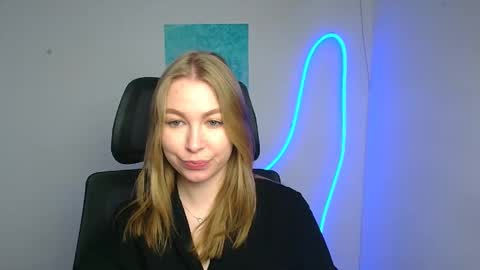 Emilia online show from 04/05/26, 11:29