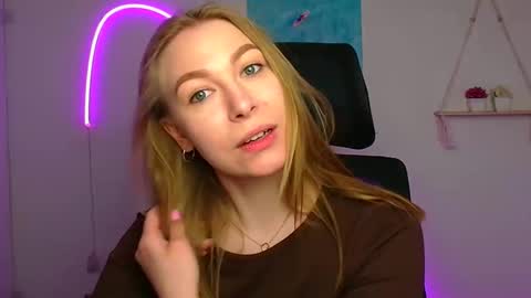 Emilia online show from 04/08/26, 05:40