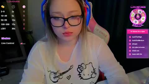 emiliaaah online show from 02/25/26, 09:13