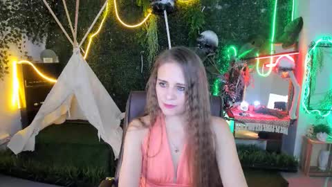 Snapshot of emiliabedy chatting on 10/15/25, 09:09 Emilia Bedy online show from 10/15/25, 09:09