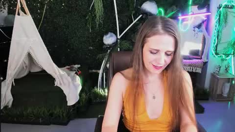 Snapshot of emiliabedy chatting on 11/27/25, 09:11 Emilia Bedy online show from 11/27/25, 09:11