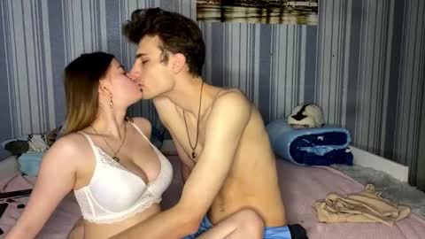 Jake And Emilia online show from 11/19/25, 12:16