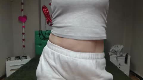 EmiliaGree online show from 11/16/25, 06:13