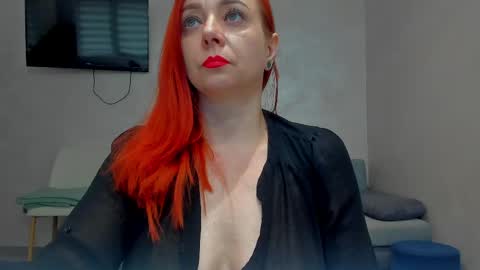 Emiliana online show from 04/20/26, 11:57