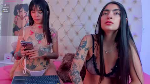 Snapshot of emilieandblake chatting on 02/19/25, 02:34 emilieandblake online show from 02/19/25, 02:34