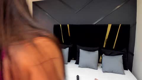 Emillie online show from 12/27/24, 05:26