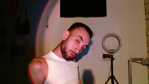 Emilio online show from 01/04/25, 05:58