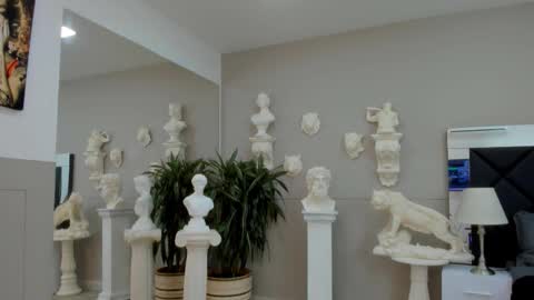 Emilio online show from 11/21/25, 10:03