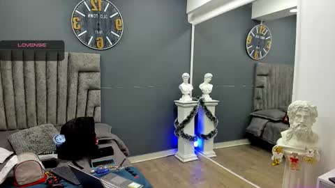 Emilio online show from 12/20/25, 11:17