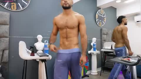 Snapshot of emilio_brandon chatting on 04/30/26, 11:05 Emilio online show from 04/30/26, 11:05