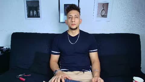 Snapshot of emiliocum_24 chatting on 08/01/26, 12:32 EMILIOCUM online show from 08/01/26, 12:32