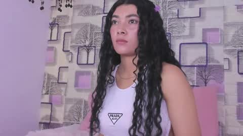 Snapshot of emilly_duque chatting on 05/12/26, 03:25 Emilly online show from 05/12/26, 03:25