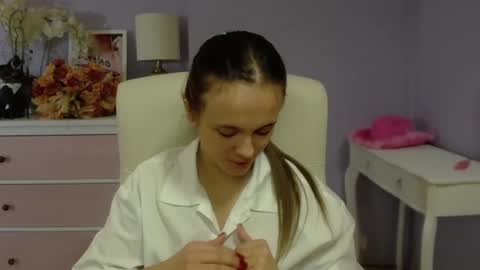 Emilly online show from 01/20/25, 11:02