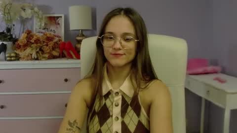 Emilly online show from 02/08/25, 11:33