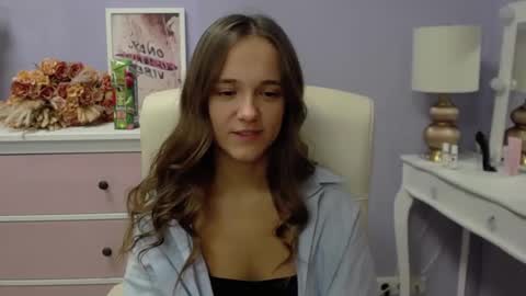 Emilly online show from 09/12/25, 06:35