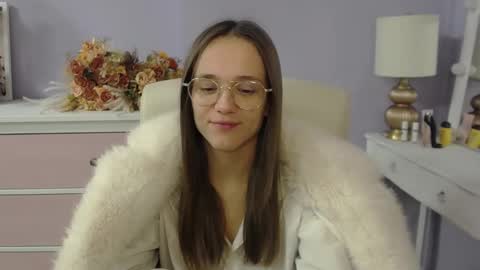 Emilly online show from 01/08/26, 07:43