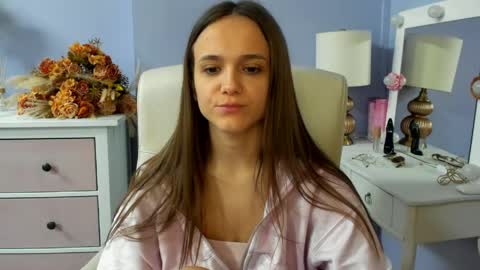 Snapshot of emilly_lust99 chatting on 04/23/26, 06:25 Emilly online show from 04/23/26, 06:25