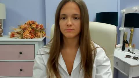Emilly online show from 07/10/26, 07:23
