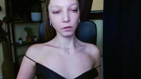 Emilly online show from 02/20/26, 02:06