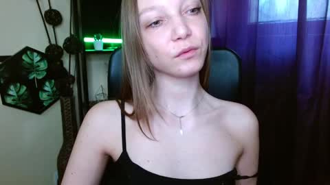 Emilly online show from 04/09/26, 06:13