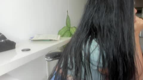 Snapshot of emillybrowm chatting on 05/04/26, 03:08 Emilly online show from 05/04/26, 03:08