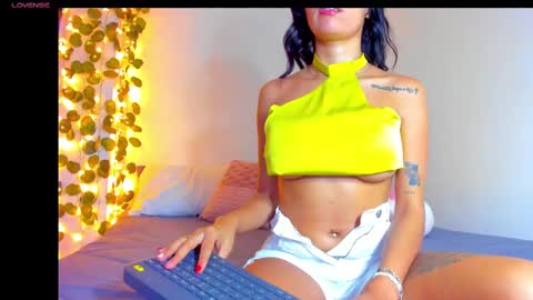 Snapshot of emillyhils1 chatting on 03/02/25, 06:16 emilly online show from 03/02/25, 06:16