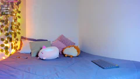 Snapshot of emillyhils1 chatting on 03/06/25, 11:36 emilly online show from 03/06/25, 11:36