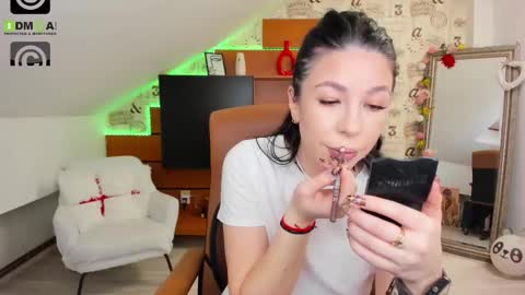 EmillyTaylor online show from 02/17/26, 04:42